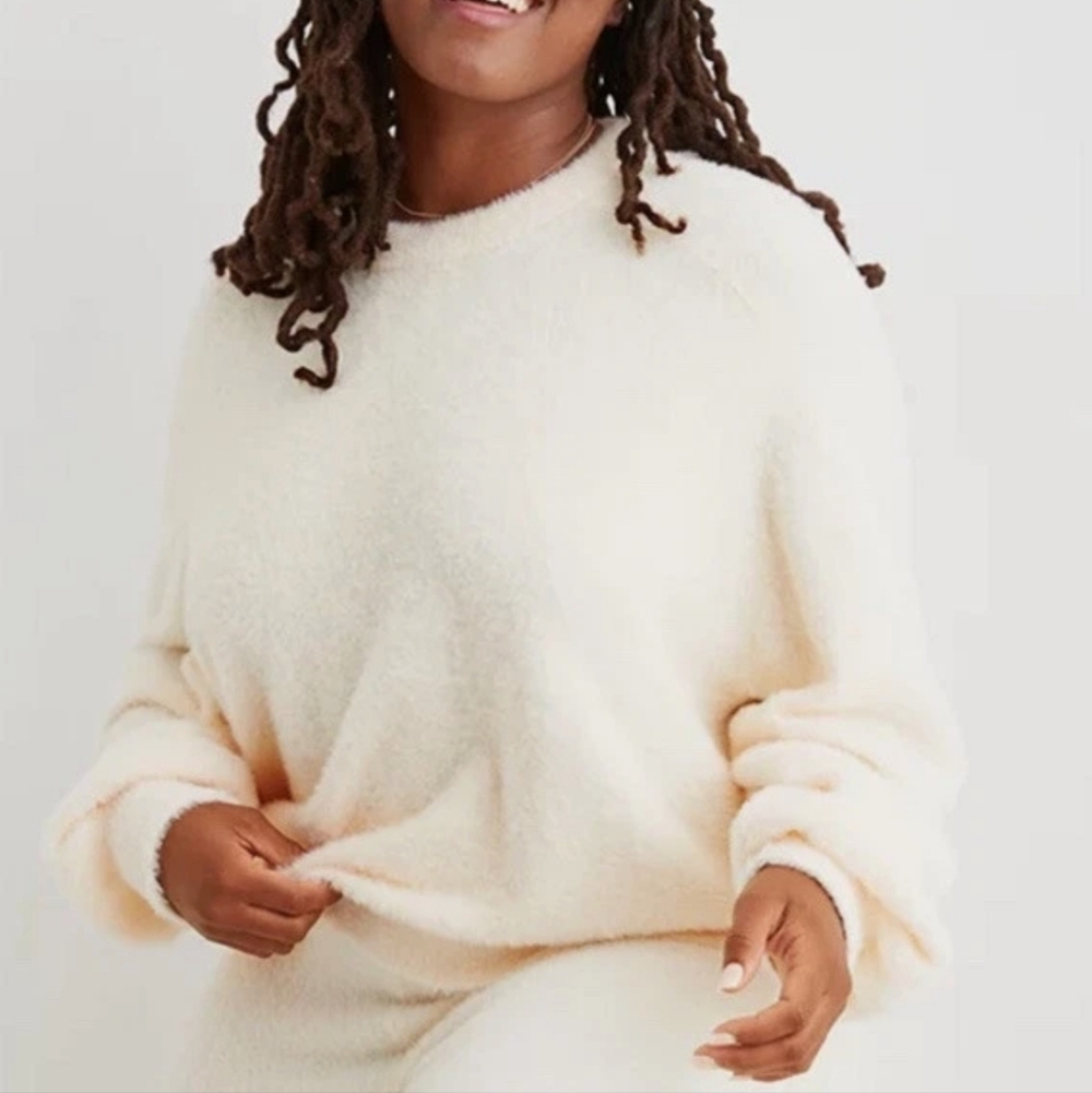 Aerie Cozy Cream Sweater Size Large